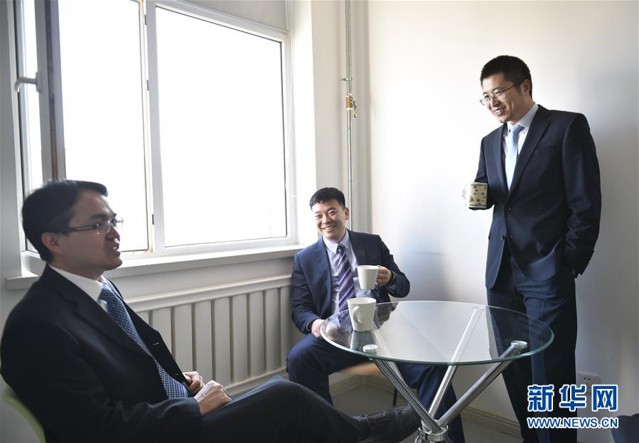 （愛國情 奮斗者&middot;圖文互動）（2）擁抱&ldquo;中國機(jī)遇&rdquo; 實現(xiàn)人生價值&mdash;&mdash;三博士歸國創(chuàng)業(yè)記