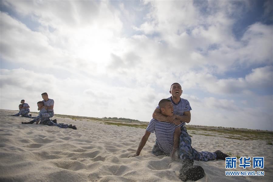 （壯麗70年&middot;奮斗新時代&middot;新華全媒頭條&middot;圖文互動）（5）&ldquo;你在我的航程上，我在你的視線里&rdquo;&mdash;&mdash;走進海軍西沙中建島官兵的五彩世界