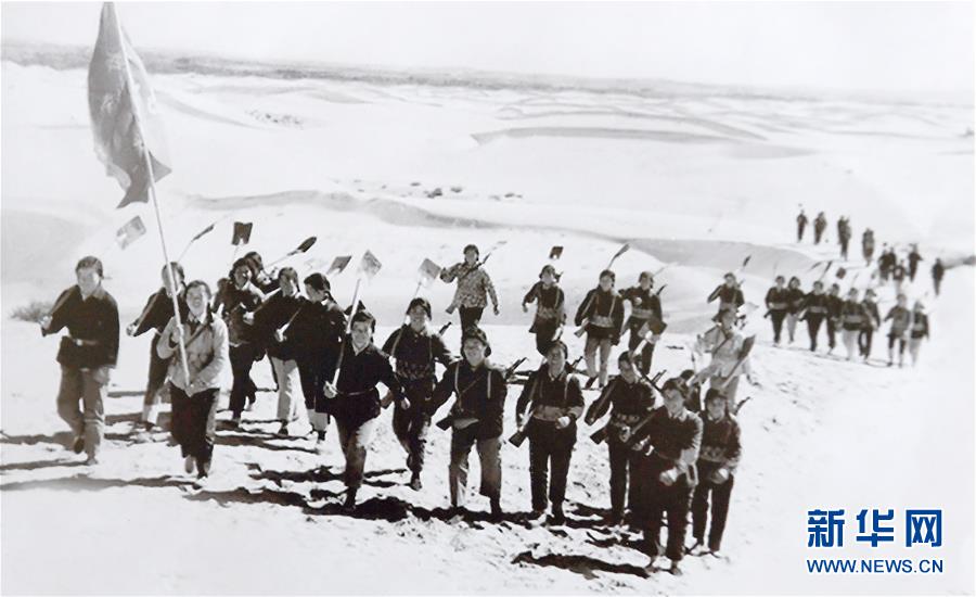 (壯麗70年·奮斗新時(shí)代·圖文互動(dòng))(1)毛烏素治理:眾志縛流沙 塞外展新顏