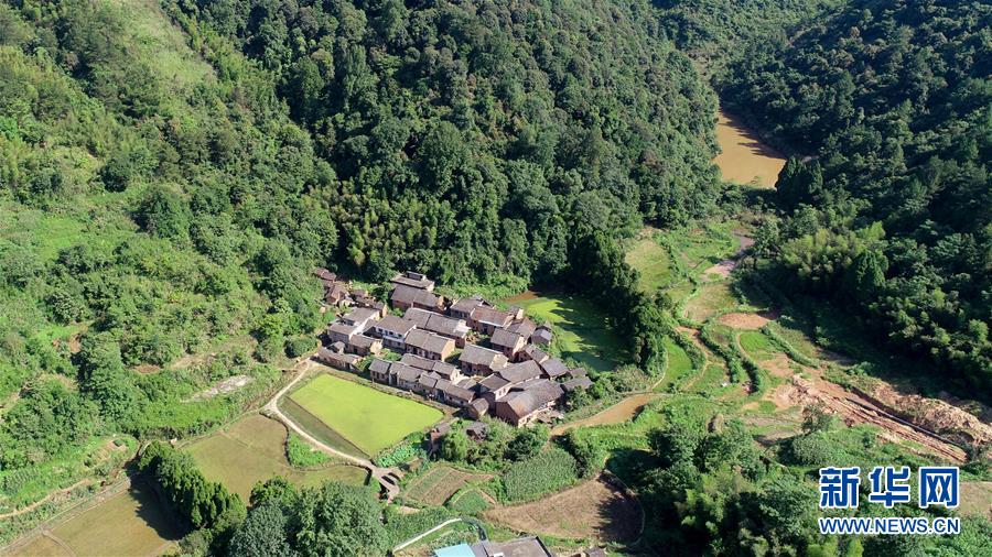 (壯麗70年·奮斗新時(shí)代——記者再走長征路·圖文互動(dòng))(6)老百姓舍生忘死救紅軍