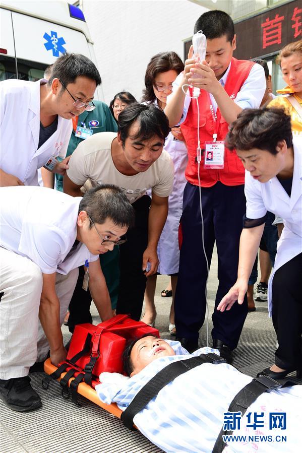 （新華全媒頭條&middot;圖文互動）（10）有一絲希望，就盡百倍努力&mdash;&mdash;貴州水城&ldquo;7&middot;23&rdquo;特大山體滑坡72小時救援紀實