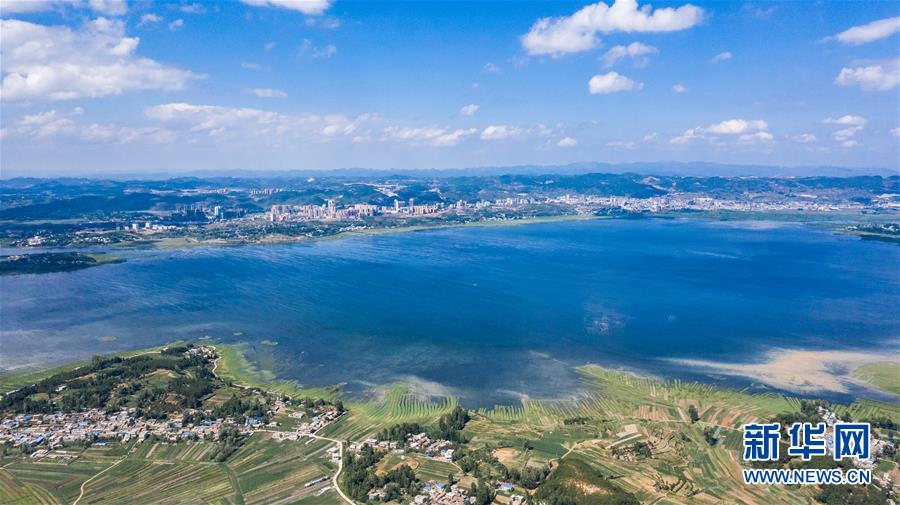 （壯麗70年&middot;奮斗新時(shí)代&mdash;&mdash;共和國發(fā)展成就巡禮&middot;圖文互動(dòng)）（7）多彩貴州闖新路