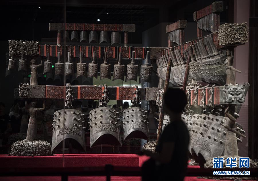 （新華調(diào)查&middot;新中國考古重大發(fā)現(xiàn)&middot;圖文互動）（5）&ldquo;音樂寶藏&rdquo;曾侯乙墓：&ldquo;爆款&rdquo;的中華文明悅耳之音 