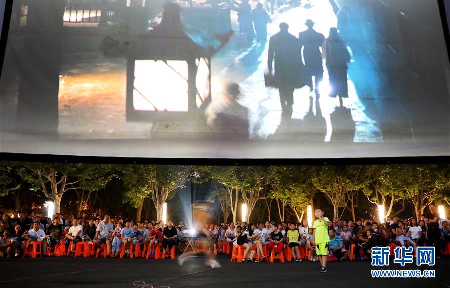 （壯麗70年&middot;奮斗新時(shí)代&mdash;&mdash;共和國(guó)發(fā)展成就巡禮&middot;圖文互動(dòng)）（4）人民至上的生動(dòng)實(shí)踐&mdash;&mdash;共和國(guó)民生發(fā)展成就巡禮