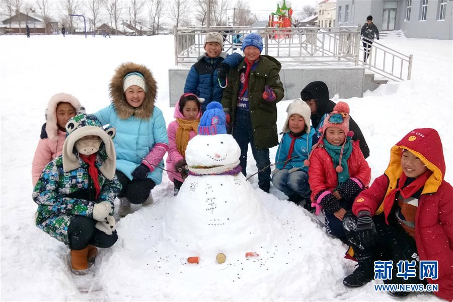 （不忘初心、牢記使命&middot;圖文互動(dòng)）（4）鄉(xiāng)村教師袁艷敏：點(diǎn)亮山區(qū)孩子的夢(mèng)