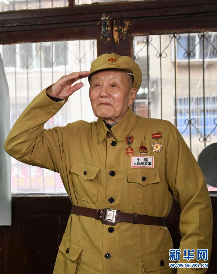 （壯麗70年&middot;奮斗新時代&mdash;&mdash;共和國榮光）（1）張富清：緊跟黨走，做黨的好戰(zhàn)士