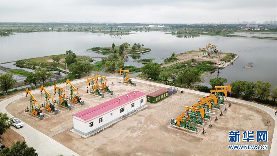（圖文互動(dòng)）（13）當(dāng)好標(biāo)桿旗幟 建設(shè)百年油田&mdash;&mdash;寫在大慶油田發(fā)現(xiàn)60周年之際
