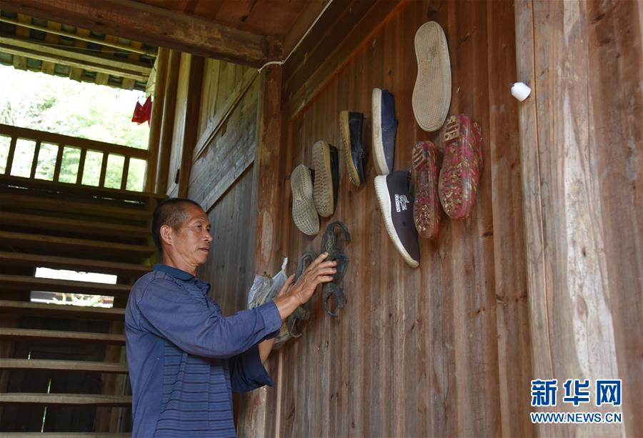 （愛(ài)國(guó)情 奮斗者&middot;圖文互動(dòng)）（4）貴州印江高石坎護(hù)林隊(duì)：半輩子，以林場(chǎng)為家