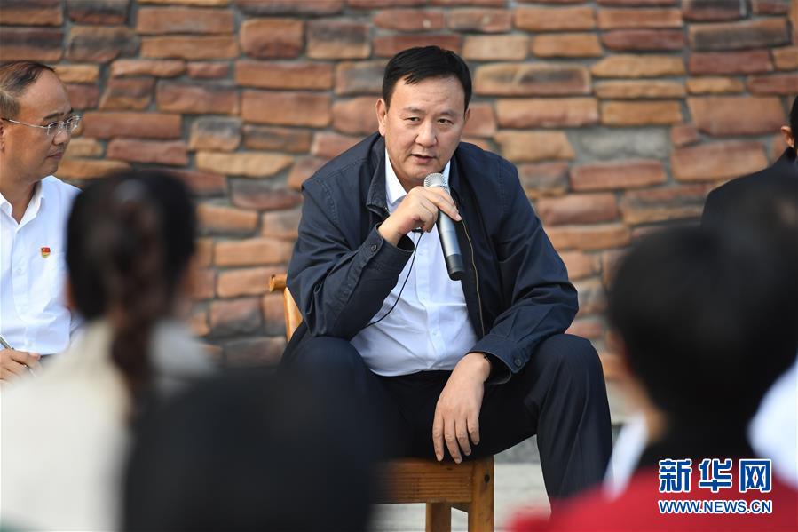 (四中全會精神在基層·圖文互動)(2)學習貫徹黨的十九屆四中全會精神中央宣講團在湖南宣講