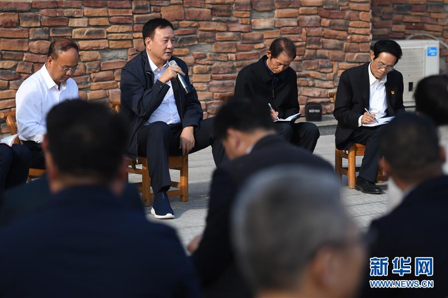 (四中全會精神在基層·圖文互動)(5)學習貫徹黨的十九屆四中全會精神中央宣講團在湖南宣講