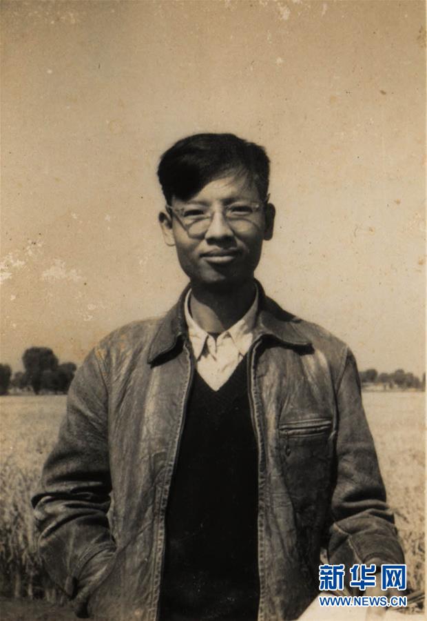 (新華全媒頭條·時(shí)代先鋒·圖文互動(dòng))(3)盧永根院士:赤誠(chéng)抒寫(xiě)“我和我的祖國(guó)”