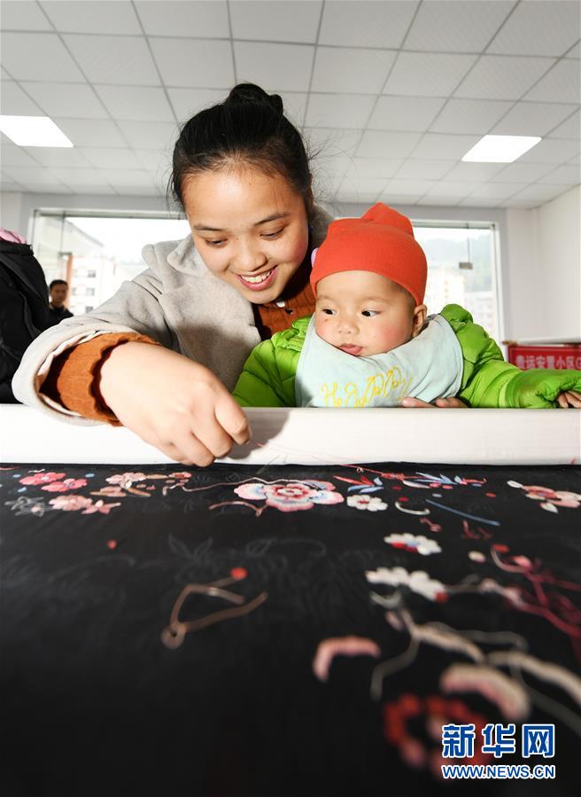 （新華全媒頭條&middot;圖文互動）（3）壯闊大遷徙&mdash;&mdash;寫在貴州全面完成188萬人易地扶貧搬遷之際