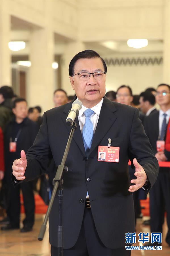 （兩會&middot;面對面）（7）全國人大代表接受采訪