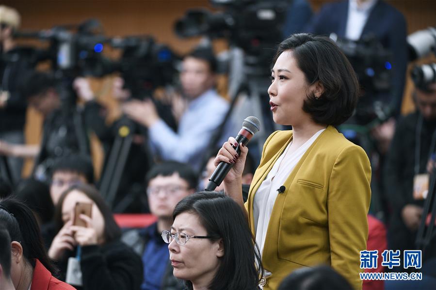 (兩會(huì)·XHDW)(8)最高人民法院審判委員會(huì)副部級(jí)專職委員劉貴祥等就“攻堅(jiān)‘基本解決執(zhí)行難’”答記者問