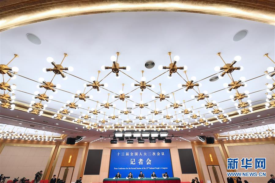 (兩會(huì)·XHDW)(9)最高人民法院審判委員會(huì)副部級(jí)專職委員劉貴祥等就“攻堅(jiān)‘基本解決執(zhí)行難’”答記者問(wèn)