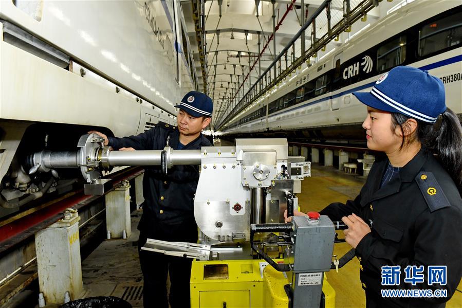 (新春走基層)(6)福建鐵路部門(mén):保安全 迎春運(yùn)