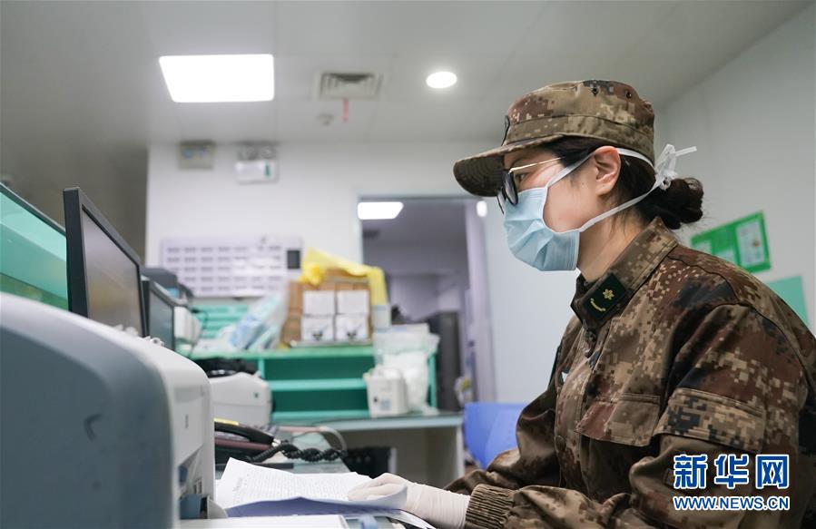 （新華全媒頭條&middot;圖文互動）（22）萬眾一心迎挑戰(zhàn) 眾志成城戰(zhàn)疫情&mdash;&mdash;全國總動員打響疫情防控阻擊戰(zhàn)紀(jì)實(shí)