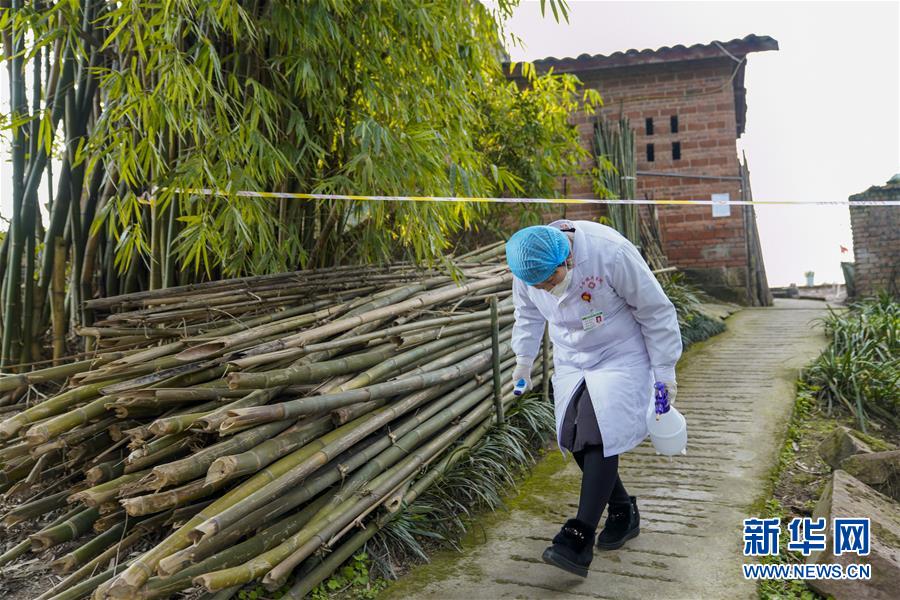 （聚焦疫情防控&middot;圖文互動(dòng)）（3）一對(duì)抗疫夫妻的&ldquo;一線(xiàn)連軸轉(zhuǎn)&rdquo;