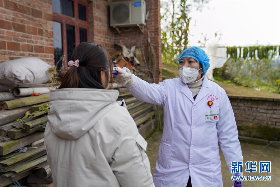 （聚焦疫情防控&middot;圖文互動(dòng)）（7）一對(duì)抗疫夫妻的&ldquo;一線(xiàn)連軸轉(zhuǎn)&rdquo;