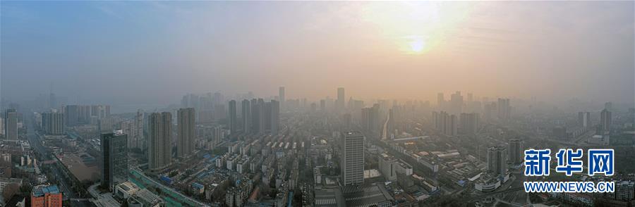 （新華全媒頭條）（1）非常&ldquo;10+1&rdquo;&mdash;&mdash;武漢春節(jié)假期延長第一天掃描