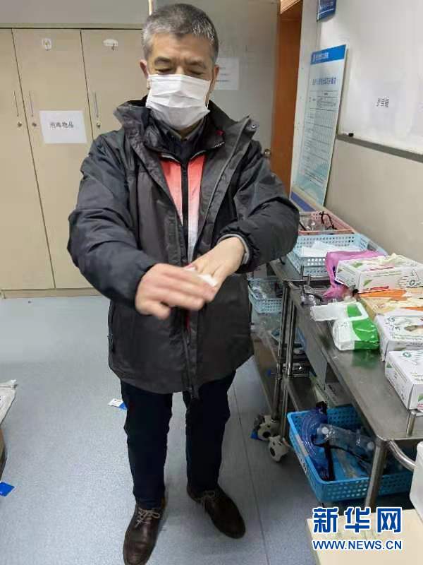 （新華全媒頭條&middot;圖文互動(dòng)）（3）戰(zhàn)紅區(qū)！&mdash;&mdash;發(fā)生在武漢抗疫隔離病房內(nèi)的故事