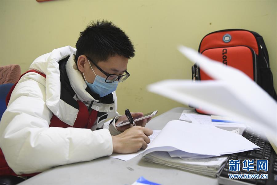 （聚焦疫情防控&middot;圖文互動）（6）&ldquo;排查越嚴密，群眾越安心&rdquo;&mdash;&mdash;重慶日均組織40多萬人有序排查疫情