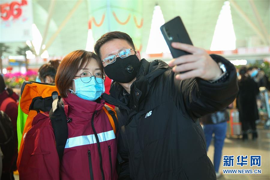 (聚焦疫情防控·圖文互動(dòng))(1)十送醫(yī)護(hù)“戰(zhàn)士”下荊楚——遼寧醫(yī)療隊(duì)馳援湖北群像掃描