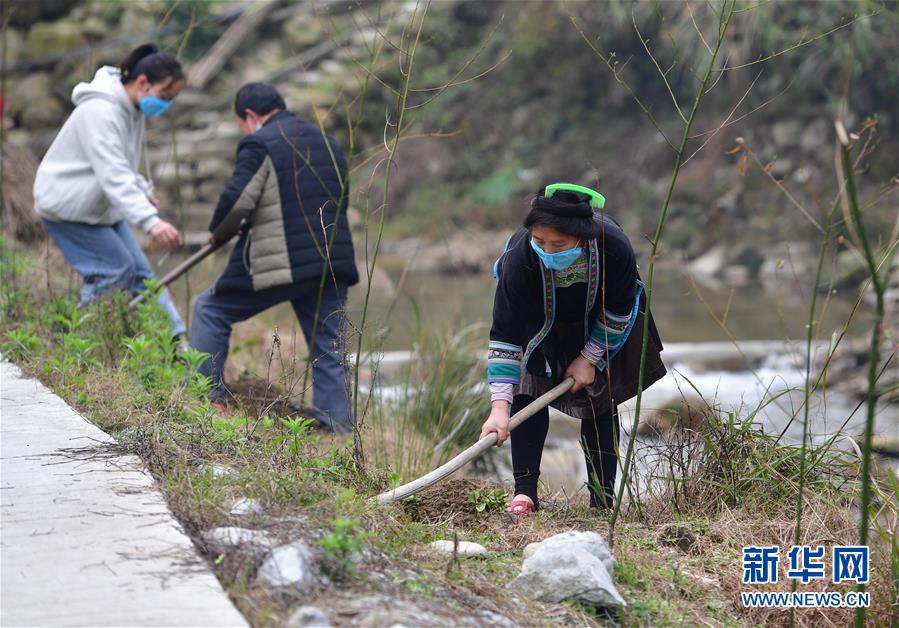 （社會）（1）苗山脫貧影像志&mdash;&mdash;春天里，她們種下新希望
