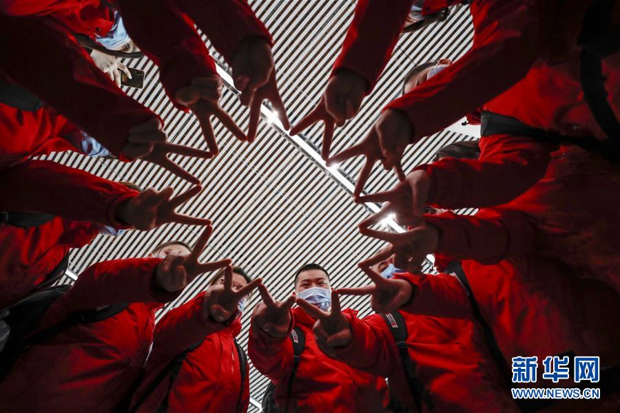 （聚焦疫情防控&middot;對口支援19省份在奮戰(zhàn)&middot;圖文互動）（4）&ldquo;當我們摘下口罩，看到彼此勝利的微笑&rdquo;&mdash;&mdash;重慶對口支援孝感市抗擊疫情紀實