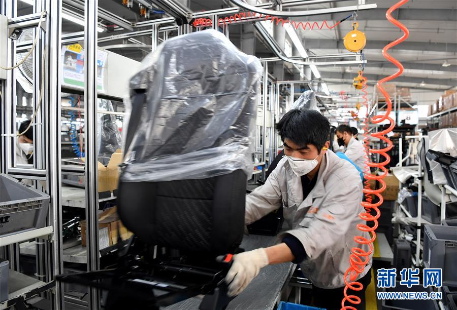 （圖文互動）（7）&ldquo;春天到了，熟悉的生活正在慢慢回來&rdquo;&mdash;&mdash;陜西多地復產(chǎn)復工一線見聞