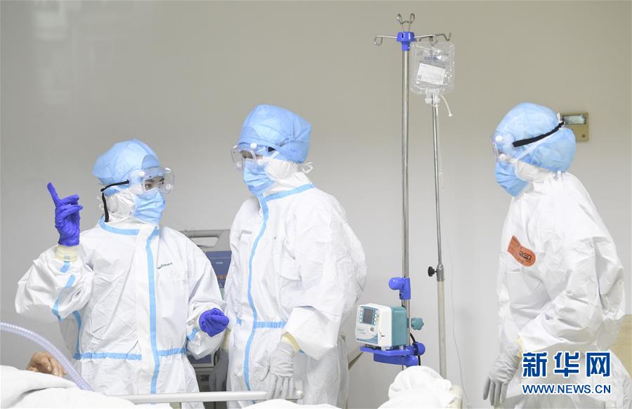 （一線抗疫群英譜&middot;圖文互動）（2）&ldquo;我已躬身入局，勢要共渡難關(guān)!&rdquo;&mdash;&mdash;戰(zhàn)&ldquo;疫&rdquo;一線醫(yī)生黃霞