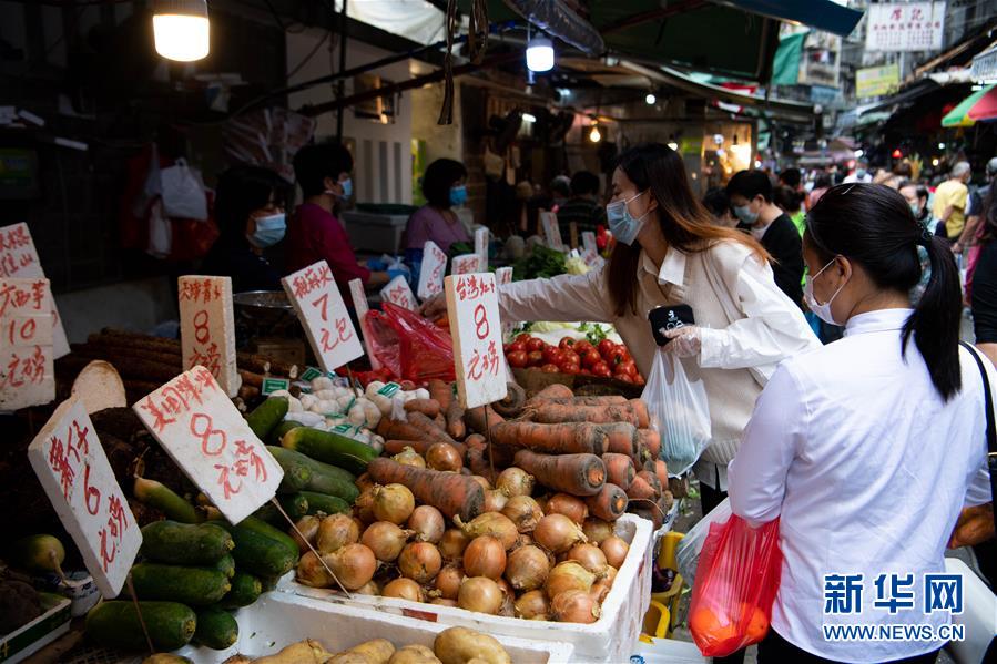 (XHDW·圖文互動)(8)澳門疫情防控工作初見成效 經(jīng)濟社會秩序逐漸恢復(fù)