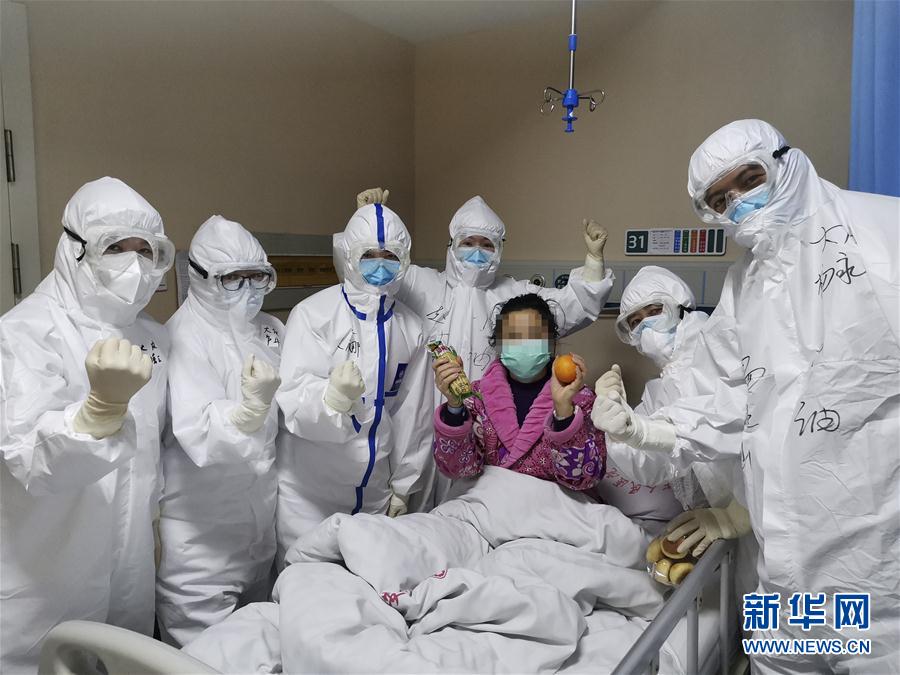 （在習(xí)近平新時(shí)代中國(guó)特色社會(huì)主義思想指引下&mdash;&mdash;新時(shí)代新作為新篇章&middot;習(xí)近平總書記關(guān)切事&middot;圖文互動(dòng)）（10）不放松！&mdash;&mdash;各地努力抓緊抓實(shí)抓細(xì)疫情防控