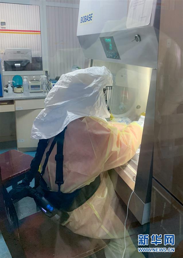 (新華全媒頭條·圖文互動(dòng))(1)赤子之歌——記奮戰(zhàn)在抗疫一線的90后白衣戰(zhàn)士