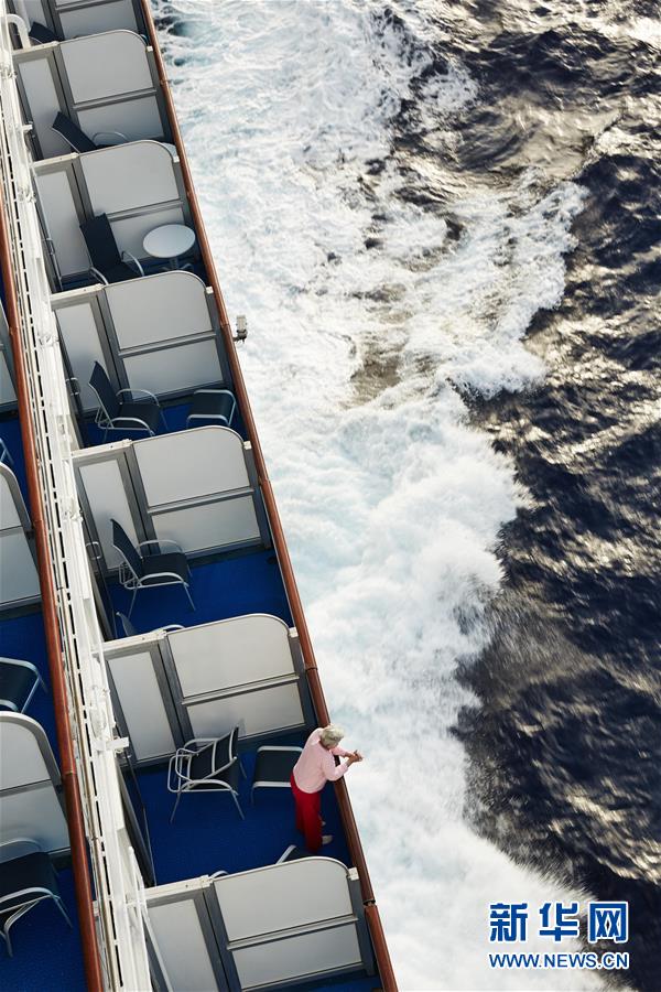 （國(guó)際&middot;圖文互動(dòng)）（3）發(fā)生新冠疫情的&ldquo;至尊公主&rdquo;號(hào)郵輪將?？颗f金山灣區(qū)