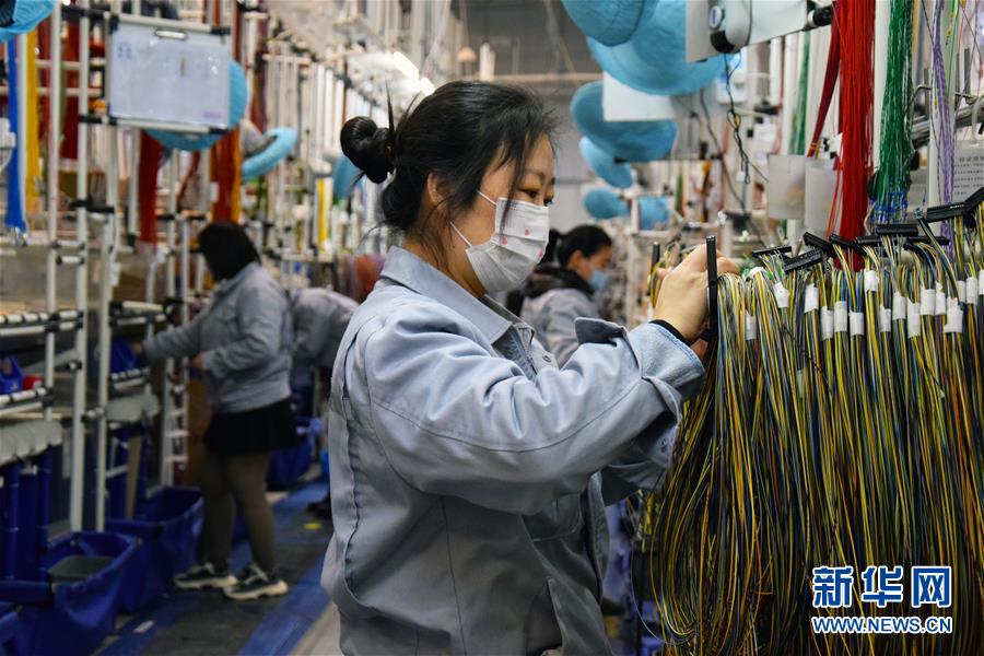 (在習(xí)近平新時(shí)代中國(guó)特色社會(huì)主義思想指引下——新時(shí)代新作為新篇章·習(xí)近平總書記關(guān)切事·圖文互動(dòng))(6)攜手下好“一盤棋”——京津冀戰(zhàn)“疫”進(jìn)行時(shí)