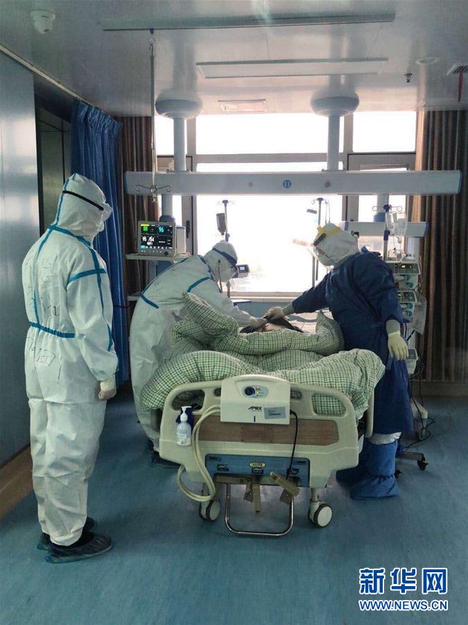 （圖文互動）（1）醫(yī)生馳援湖北抗疫情：&ldquo;女兒的畫就是最大的慰藉&rdquo;