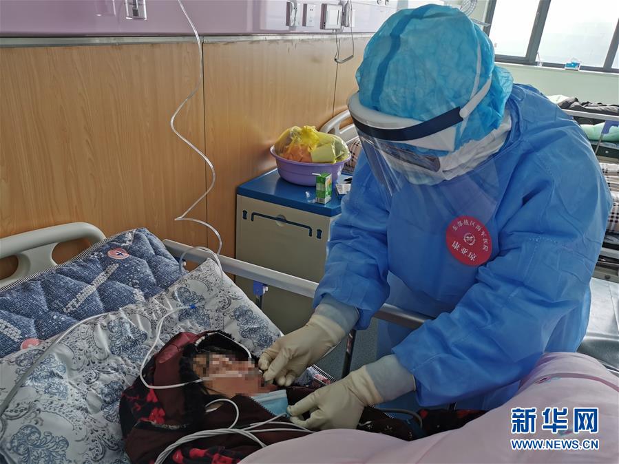 （一線抗疫群英譜&middot;圖文互動）（2）&ldquo;我們，撐得起！&rdquo;&mdash;&mdash;軍隊支援湖北醫(yī)療隊年輕醫(yī)務工作者的青春宣言