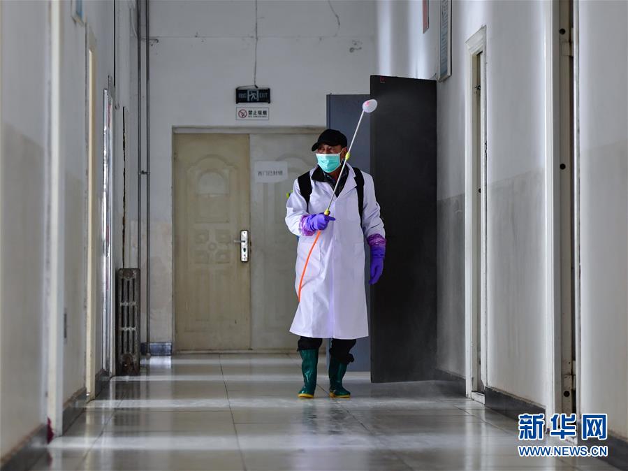 （新華全媒頭條&middot;圖文互動）（13）春天里的瑯瑯書聲━━部分地方學校開學見聞