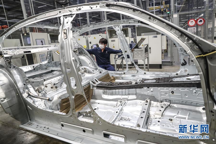 (中國經(jīng)濟(jì)新觀察·圖文互動(dòng))(5)重大投資項(xiàng)目開復(fù)工提速 吹響中國經(jīng)濟(jì)復(fù)蘇“沖鋒號”