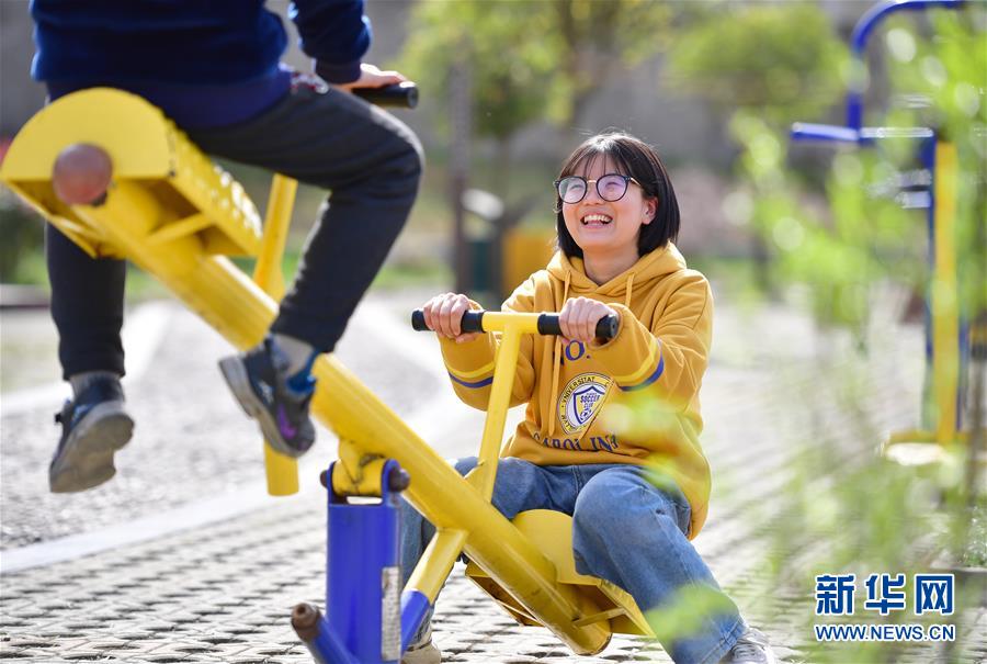 （新華全媒頭條&middot;圖文互動）（5）奔向新的幸福&mdash;&mdash;陜西貧困縣全部摘帽的N個截面