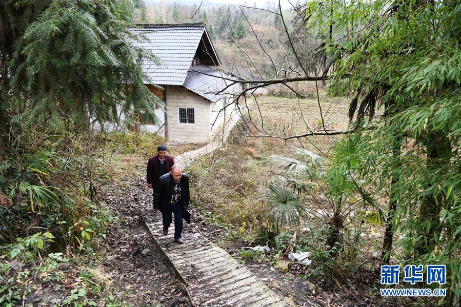 （新華全媒頭條&middot;圖文互動(dòng)）（7）來自大山深處的&ldquo;移民管家&rdquo;&mdash;&mdash;記貴州正安縣瑞濠街道辦事處主任吳太璽