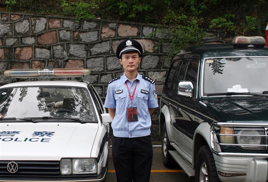 （為了民族復興&middot;英雄烈士譜&middot;圖文互動）張寧海：&ldquo;請跟我走，我來為大家照亮&hellip;&hellip;&rdquo;