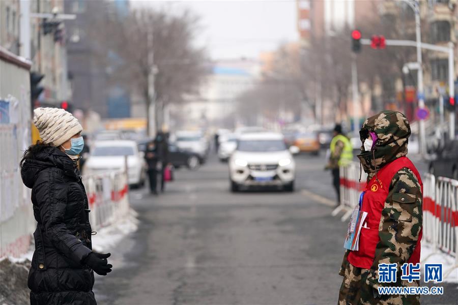 （習(xí)近平致敬的戰(zhàn)&ldquo;疫&rdquo;英雄&middot;志愿者篇&middot;圖文互動）（12）他們，微光成炬照征程