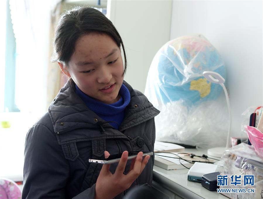 （新華全媒頭條&middot;習近平致敬的戰(zhàn)&ldquo;疫&rdquo;英雄&middot;武漢人民篇&middot;圖文互動）（1）壯哉，大武漢&mdash;&mdash;獻給英雄的武漢人民