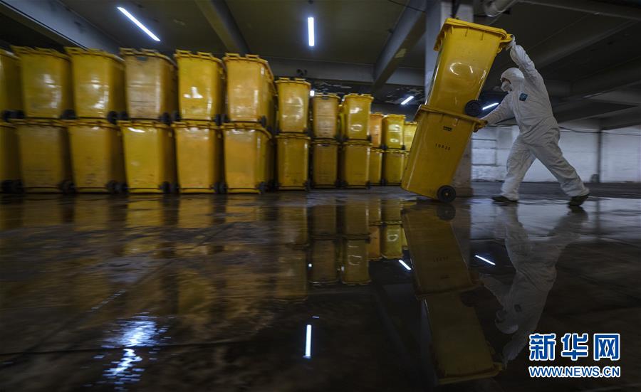 (聚焦疫情防控·圖文互動)(12)“隱蔽”防線上的阻擊戰(zhàn)——武漢醫(yī)療廢物處理從“全線告急”到“日產(chǎn)日清”