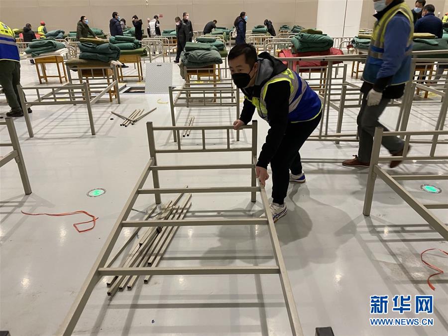 （新華全媒頭條&middot;圖文互動(dòng)）（11）致敬&ldquo;沉默的英雄&rdquo;&mdash;&mdash;記武漢火神山雷神山醫(yī)院的建設(shè)者