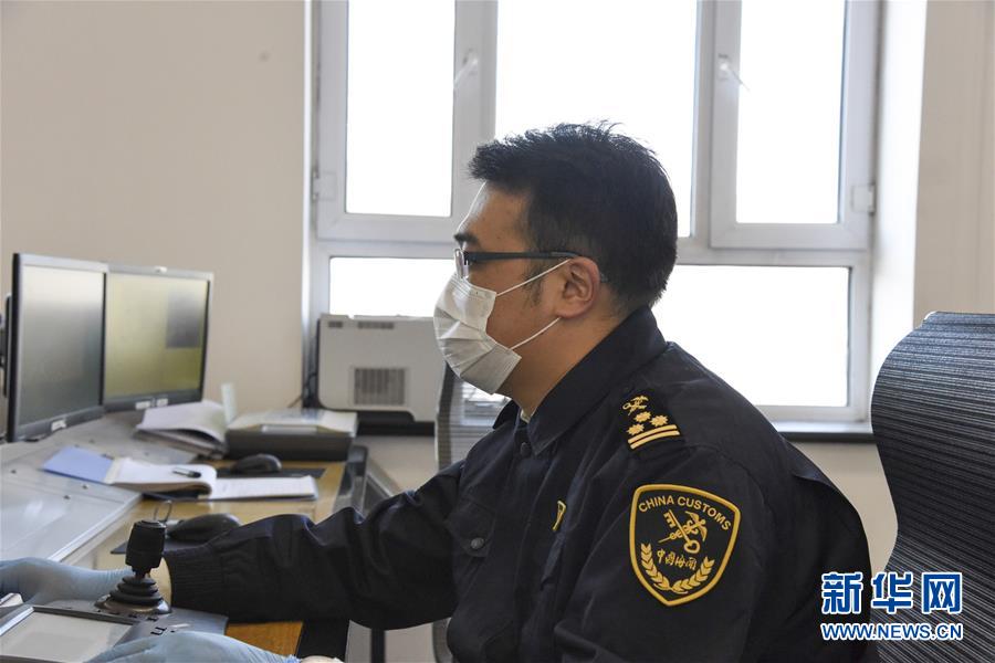 （聚焦疫情防控&middot;圖文互動(dòng)）（2）守好國(guó)門第一道安全防線&mdash;&mdash;新華社記者探訪綏芬河海關(guān)