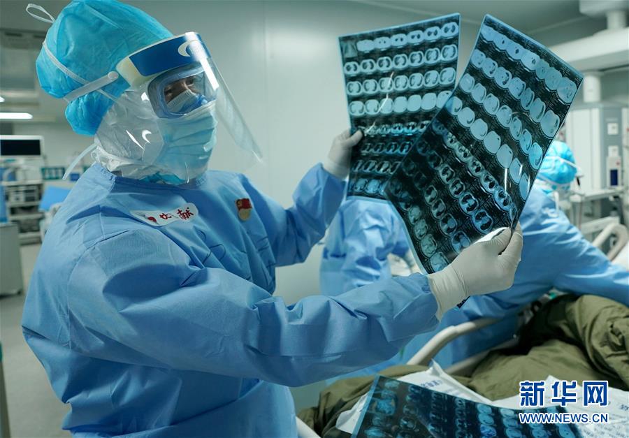 （新華全媒頭條&middot;圖文互動(dòng)）（9）生命至上，人民至上&mdash;&mdash;武漢戰(zhàn)&ldquo;疫&rdquo;重癥患者救治工作紀(jì)實(shí)