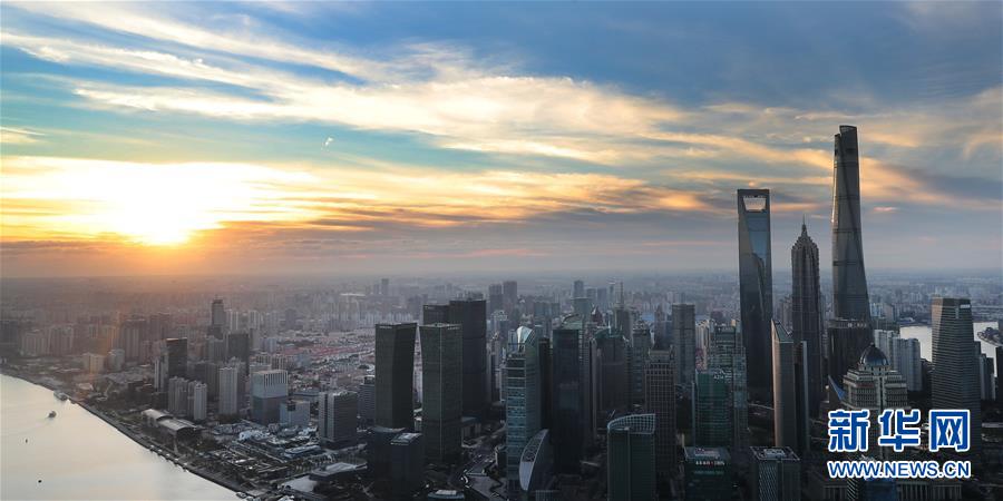 (新華全媒頭條·圖文互動)(3)三十而立從頭越——以習(xí)近平同志為核心的黨中央關(guān)心浦東開發(fā)開放紀(jì)實(shí)